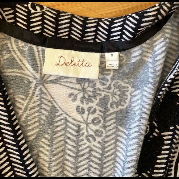 Anthropologie Deletta Drapey Crossover Tank Medium - Picture 3 of 4